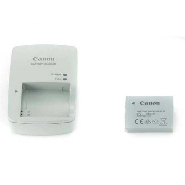 Цифровий фотоапарат Canon PowerShot SX540 HS (1067C012) Цифровий фотоапарат Canon PowerShot SX540 HS (1067C012)