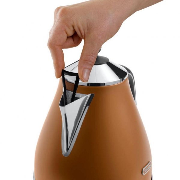 Електрочайник DeLonghi KBOV 2001.BW (KBOV2001.BW) Електрочайник DeLonghi KBOV 2001.BW (KBOV2001.BW)