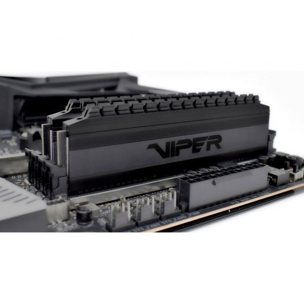 Модуль пам'яті до комп'ютера DDR4 8GB (2x4GB) 3200 MHz Viper 4 Blackout Patriot (PVB48G320C6K)