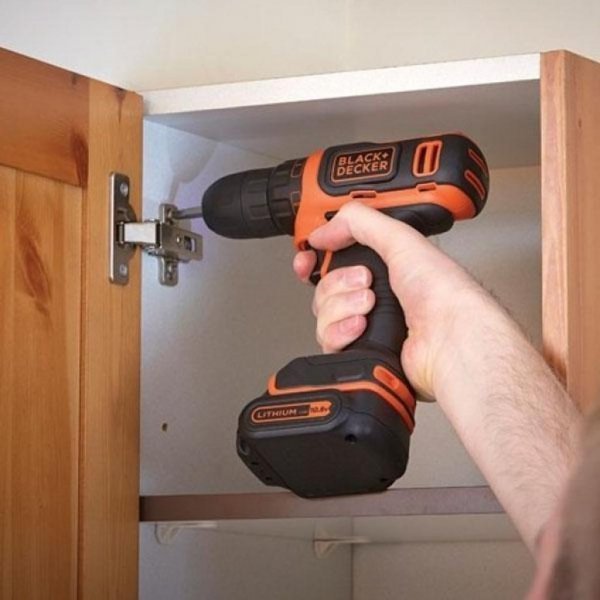 Шуруповерт BLACK&DECKER BDCDD12, 10.8V, 26Нм, Li-Ion (BDCDD12)