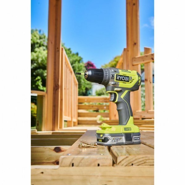 Шуруповерт Ryobi ONE+ R18PD5-0 (5133003595) Шуруповерт Ryobi ONE+ R18PD5-0 (5133003595)