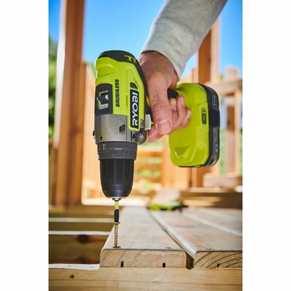 Шуруповерт Ryobi ONE+ R18PD5-0 (5133003595) Шуруповерт Ryobi ONE+ R18PD5-0 (5133003595)